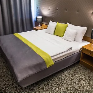 Hotel Dwor W Tomaszowicach ***